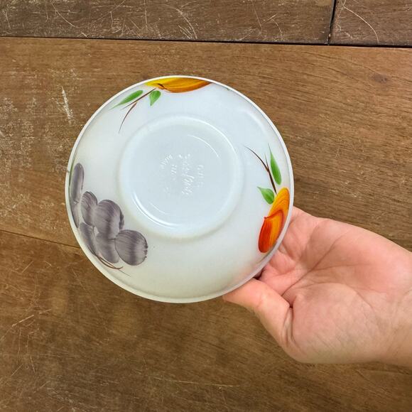 Gay Fad FIRE KING # 10 Oven Ware White Glass Fruit Pattern Mixing Bowl - Picture 5 of 7